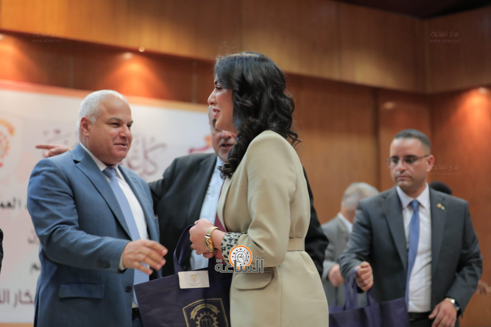 Madar Al-Saa Images 0.15125508478917726