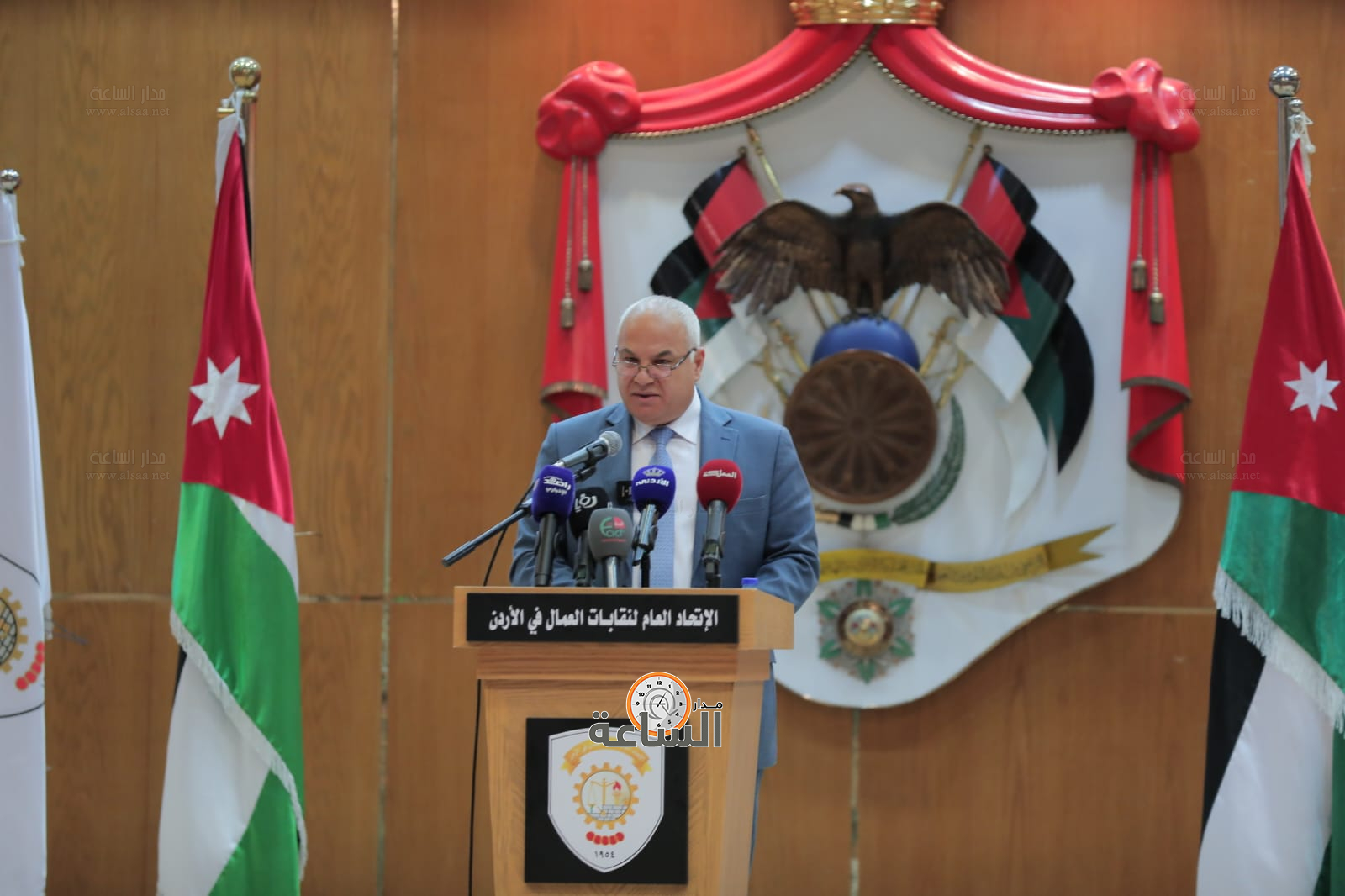 Madar Al-Saa Images 0.699732878028698