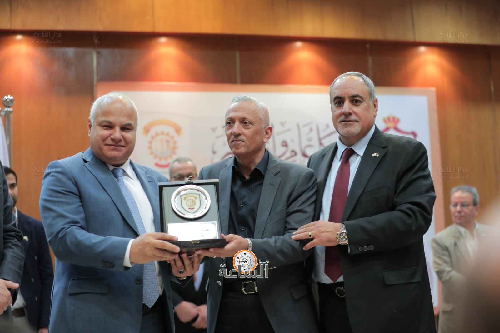 Madar Al-Saa Images 0.8380497220710377