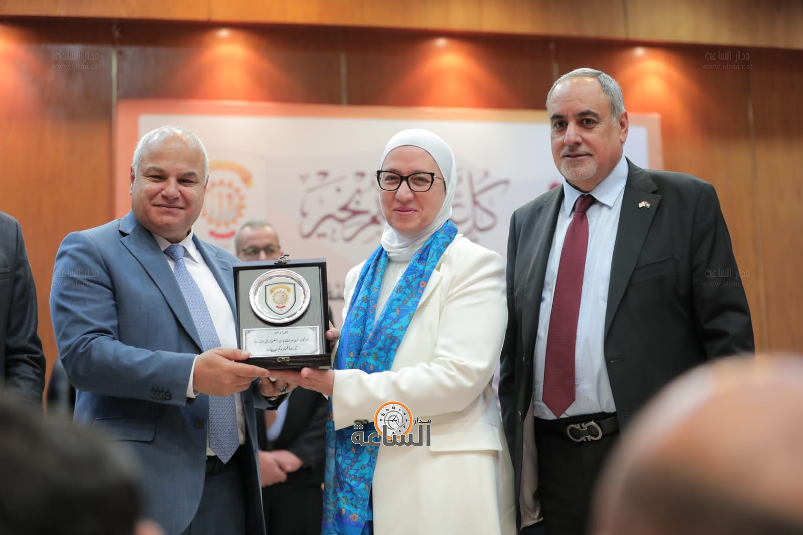 Madar Al-Saa Images 0.9029907930983269