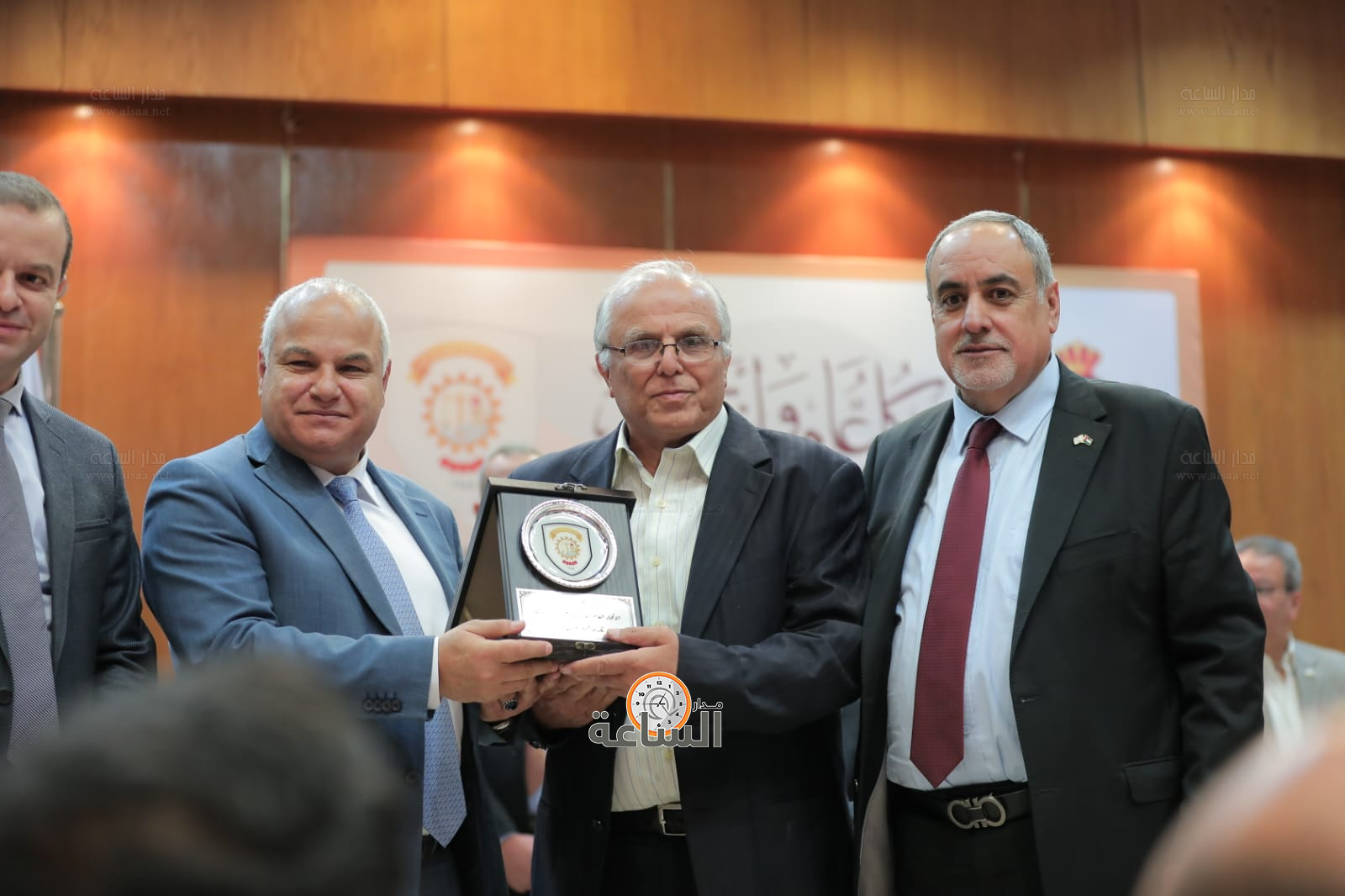 Madar Al-Saa Images 0.7072165251896736