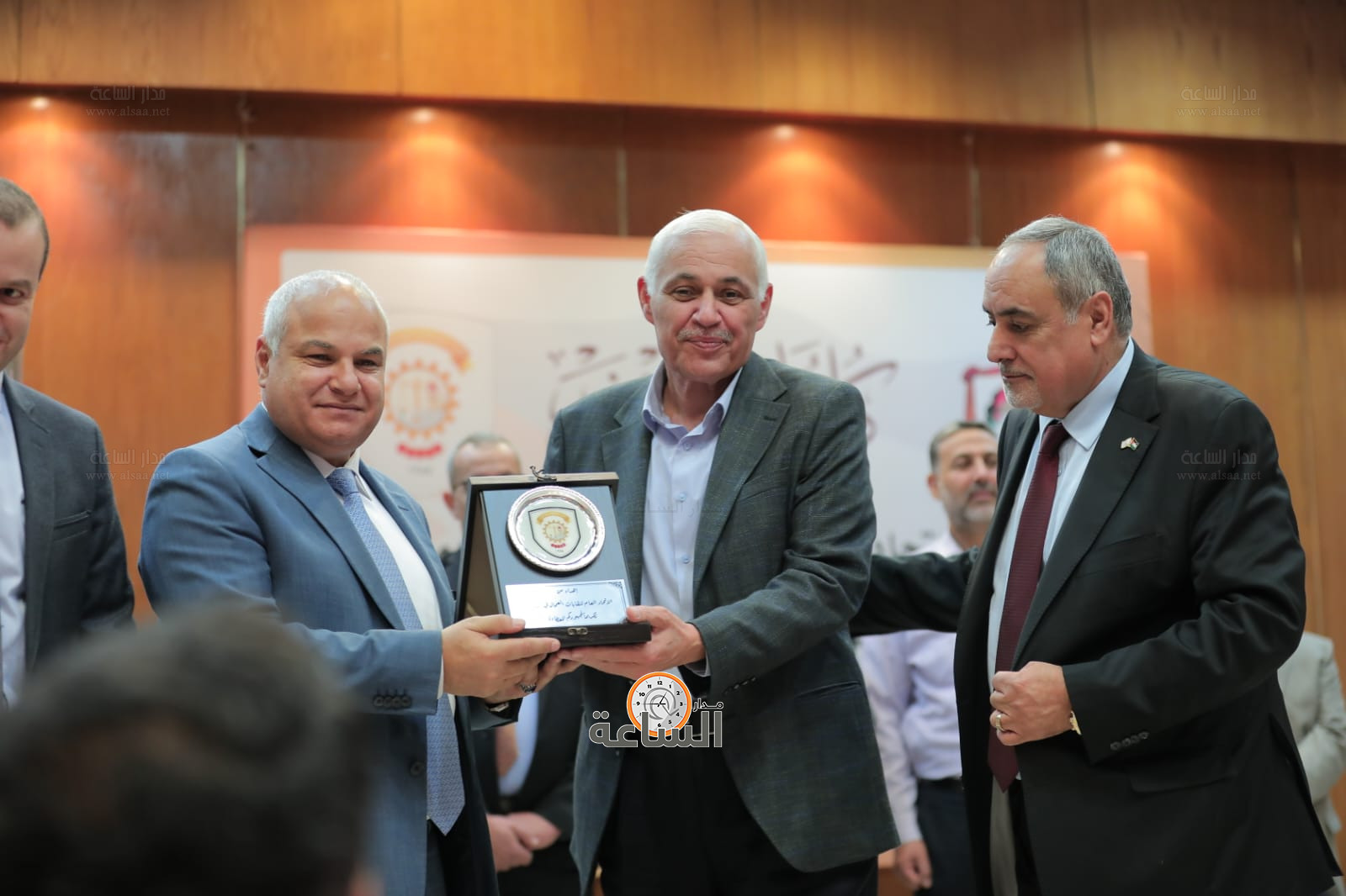 Madar Al-Saa Images 0.5347600965583077