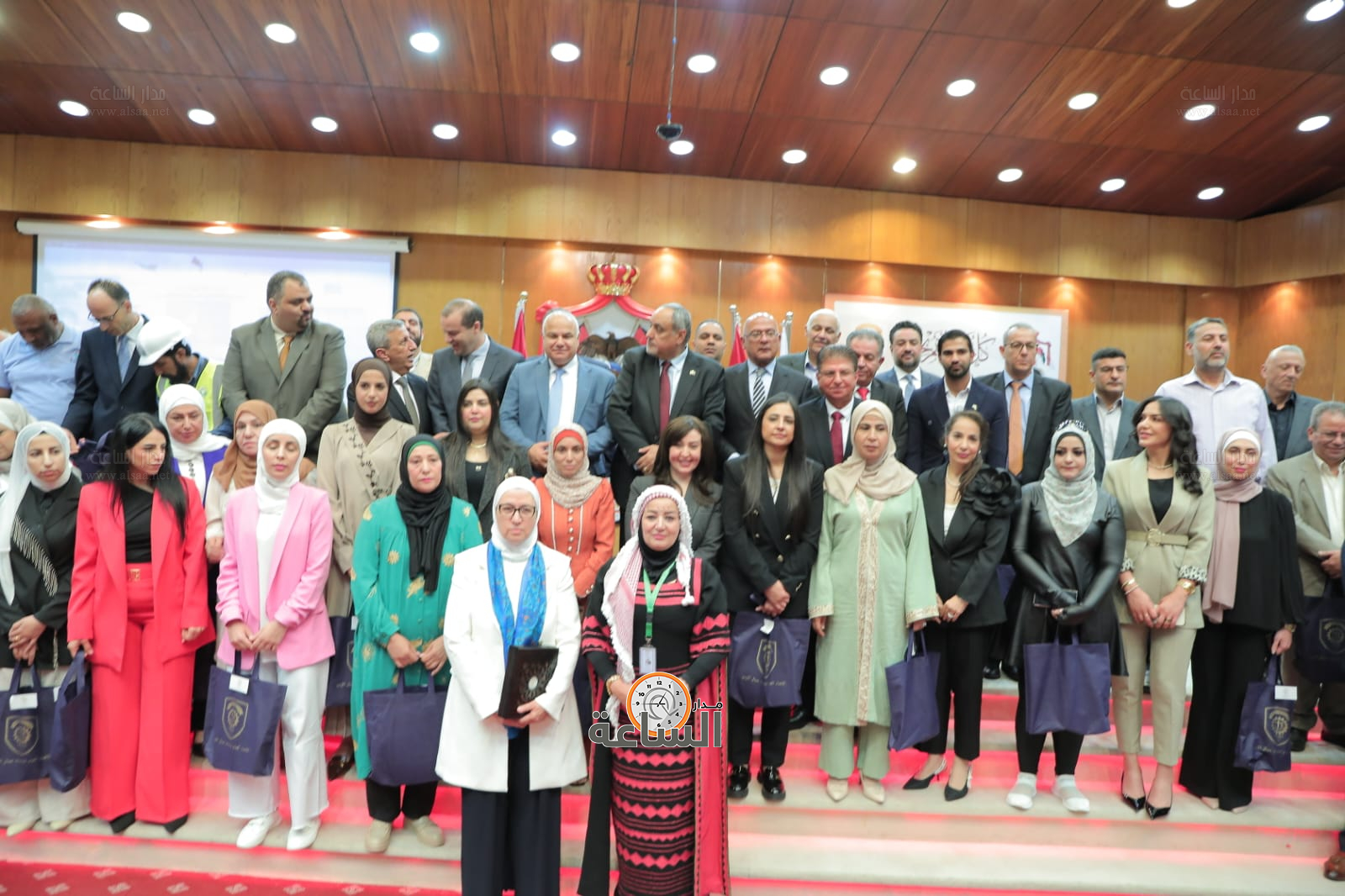 Madar Al-Saa Images 0.08265175920785295