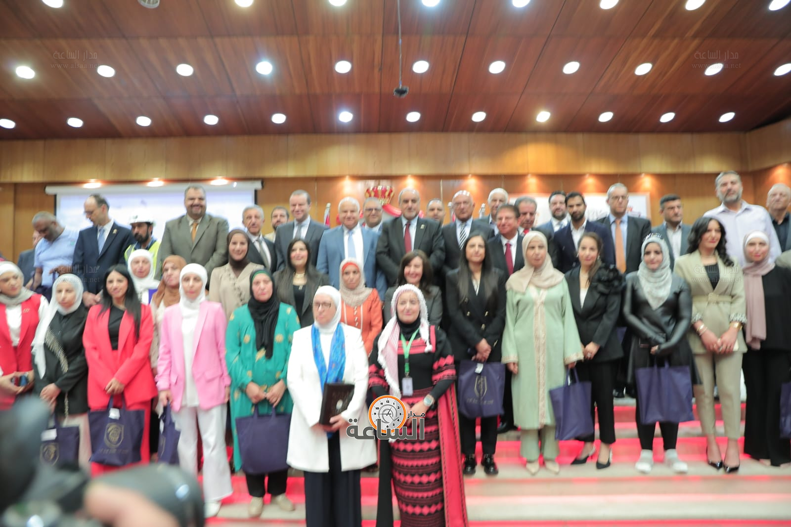 Madar Al-Saa Images 0.7959712533585727