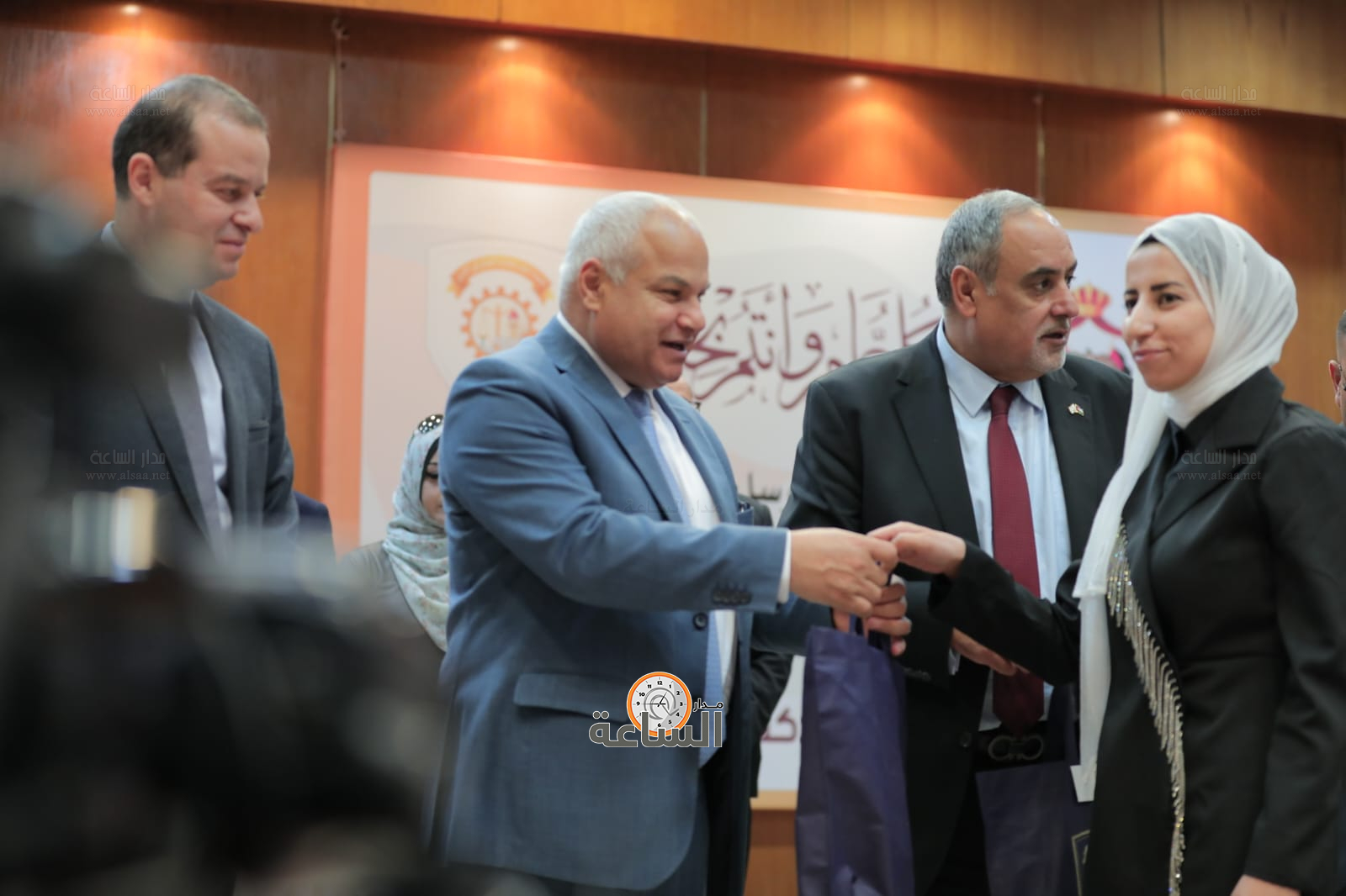 Madar Al-Saa Images 0.5511521518794589