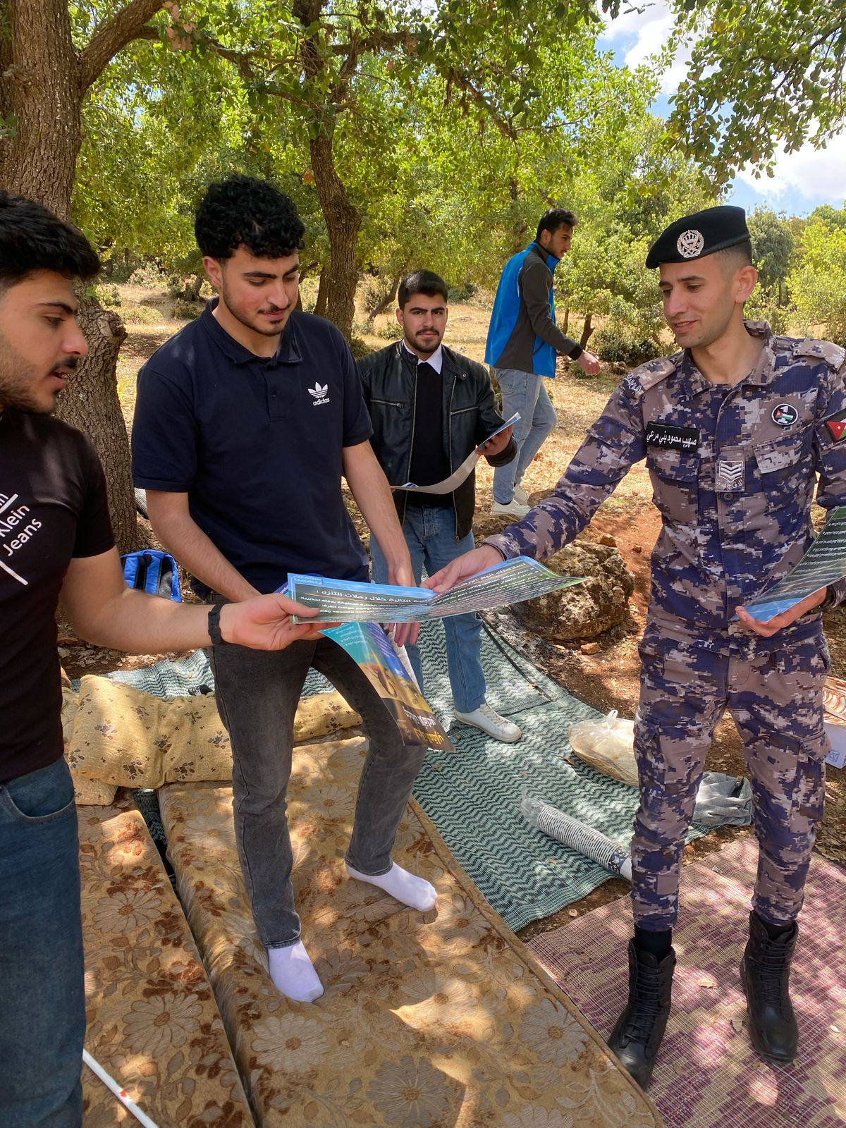 Madar Al-Saa Images 0.38878639589546016