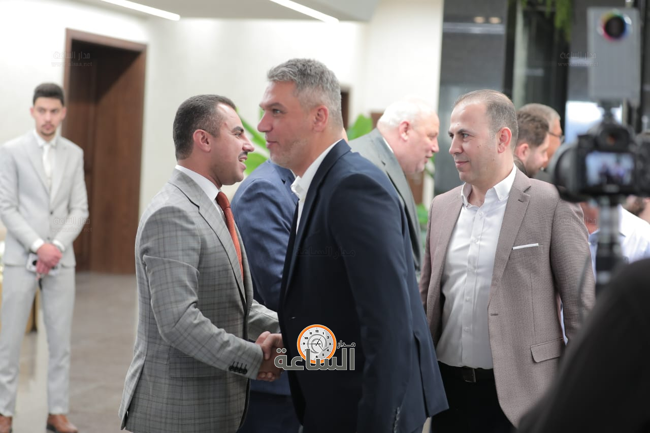 Madar Al-Saa Images 0.3350003758129685