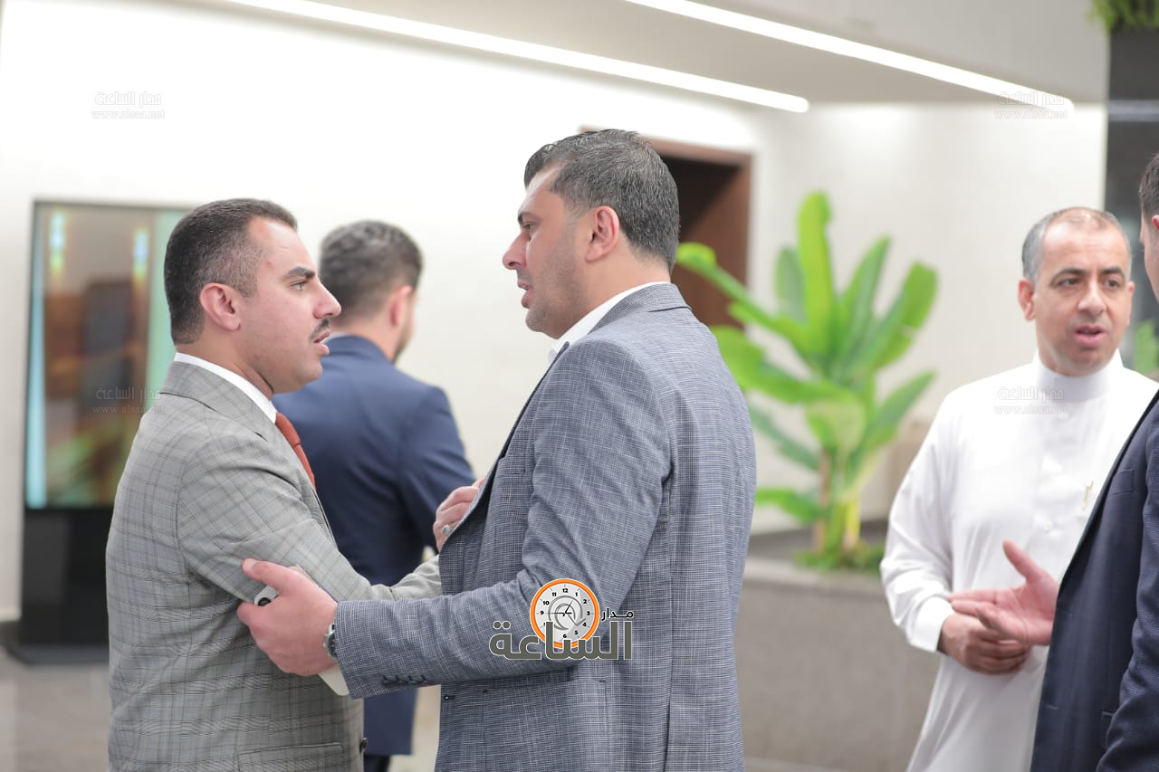 Madar Al-Saa Images 0.9298798114726099