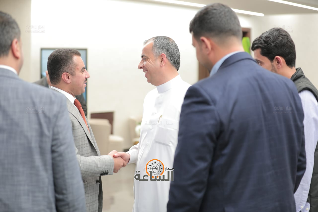 Madar Al-Saa Images 0.057117945067570064