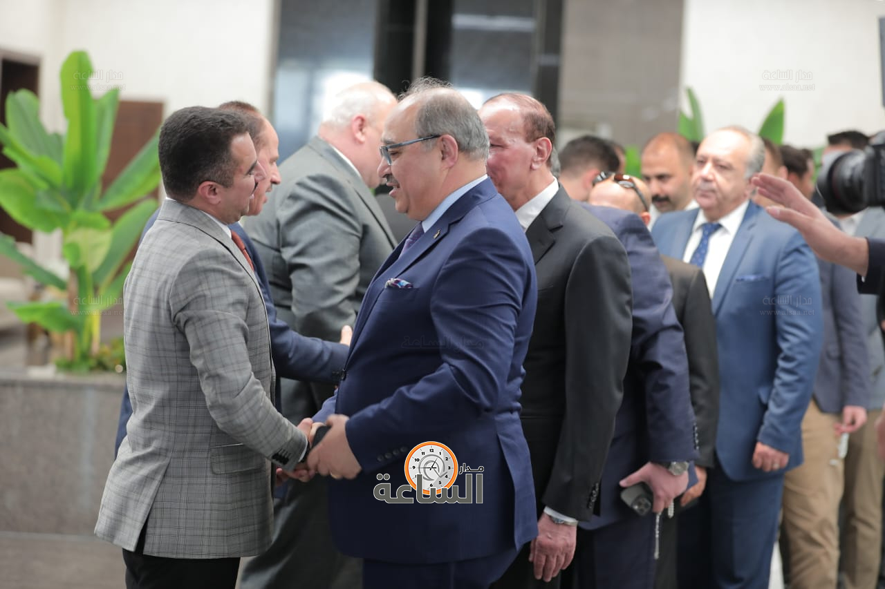 Madar Al-Saa Images 0.8320842028661742