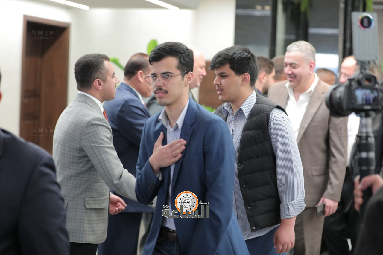 Madar Al-Saa Images 0.9964861665584026