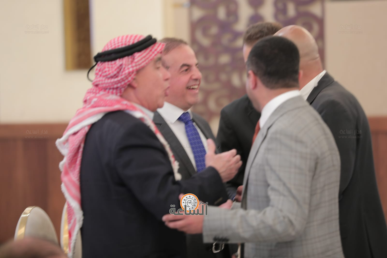 Madar Al-Saa Images 0.8518070996362745