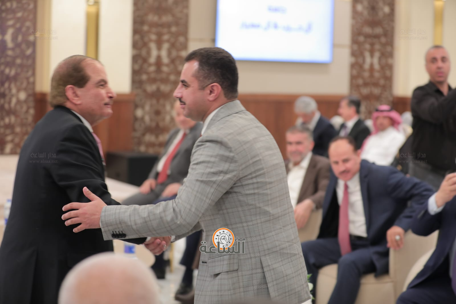 Madar Al-Saa Images 0.3170708970194275