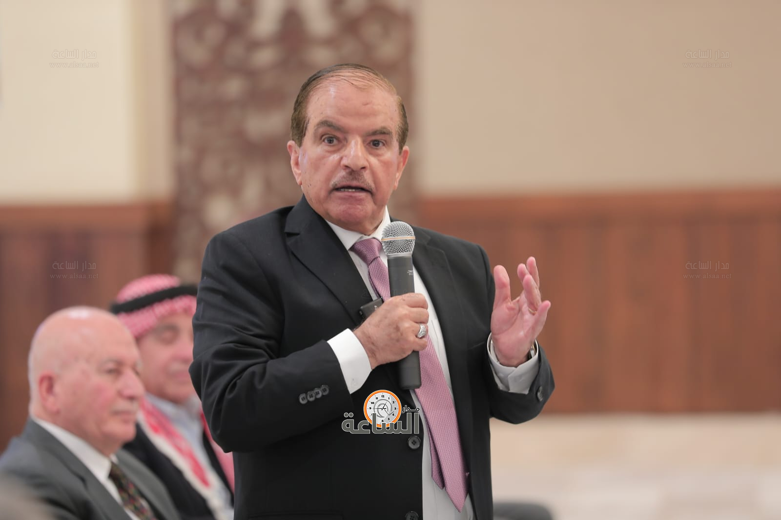 Madar Al-Saa Images 0.8483421192515008