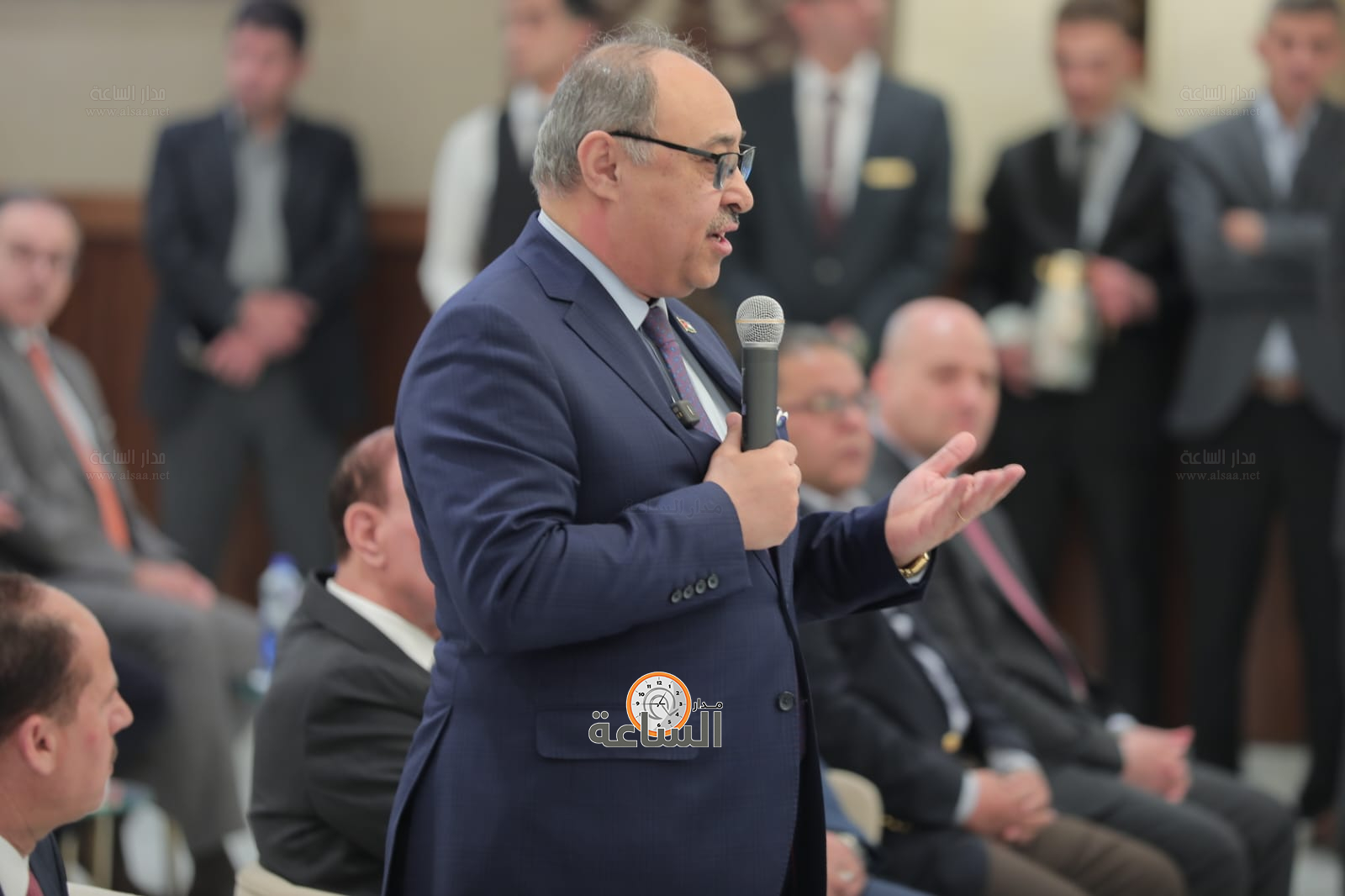 Madar Al-Saa Images 0.4442029655506555