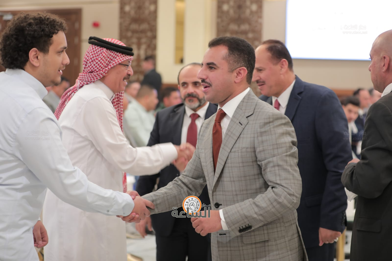 Madar Al-Saa Images 0.6947071180755892