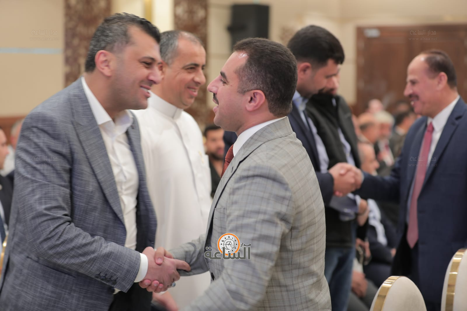 Madar Al-Saa Images 0.4429424543993975