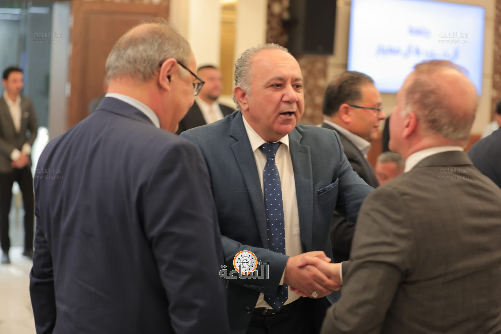 Madar Al-Saa Images 0.7723062029219695