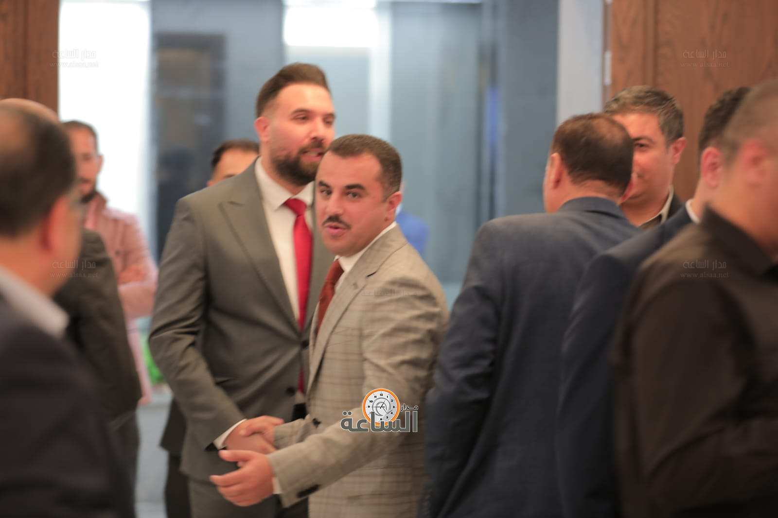 Madar Al-Saa Images 0.5423864086393343