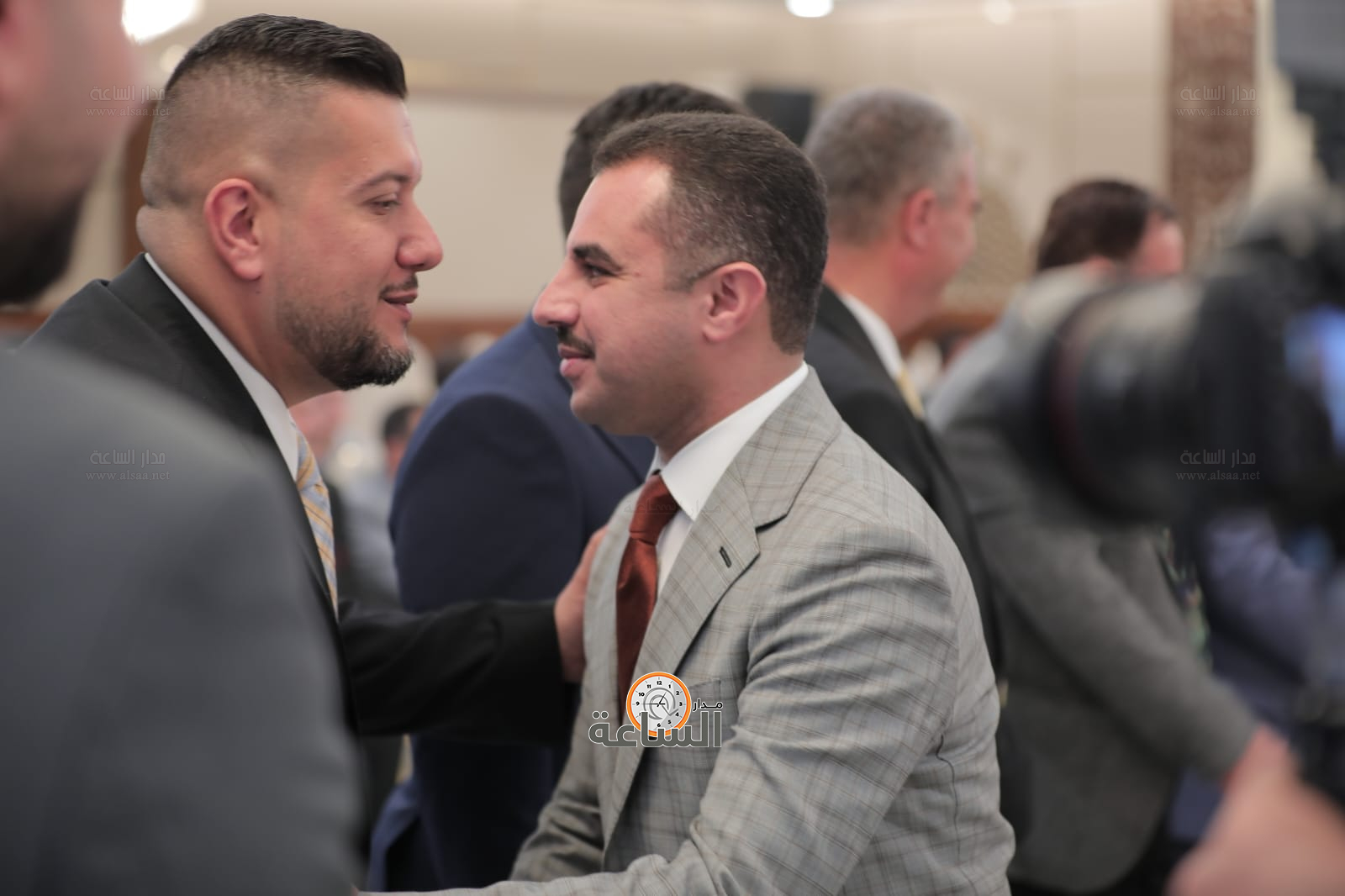 Madar Al-Saa Images 0.8250899804934195