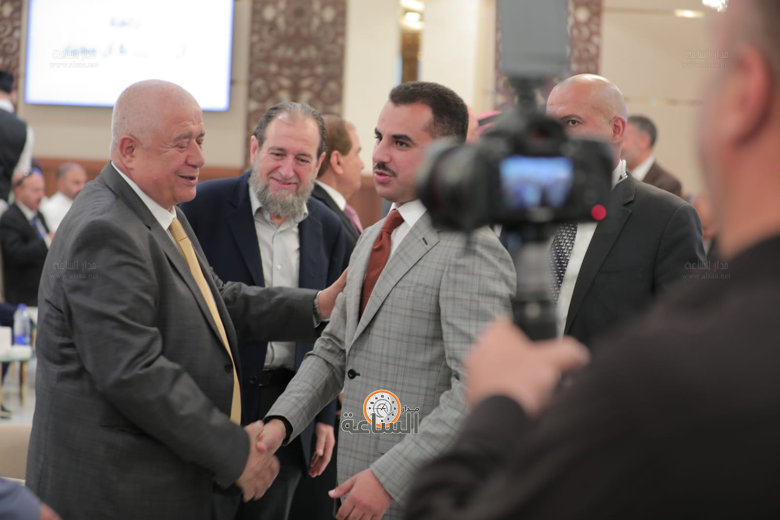 Madar Al-Saa Images 0.16541576622830378