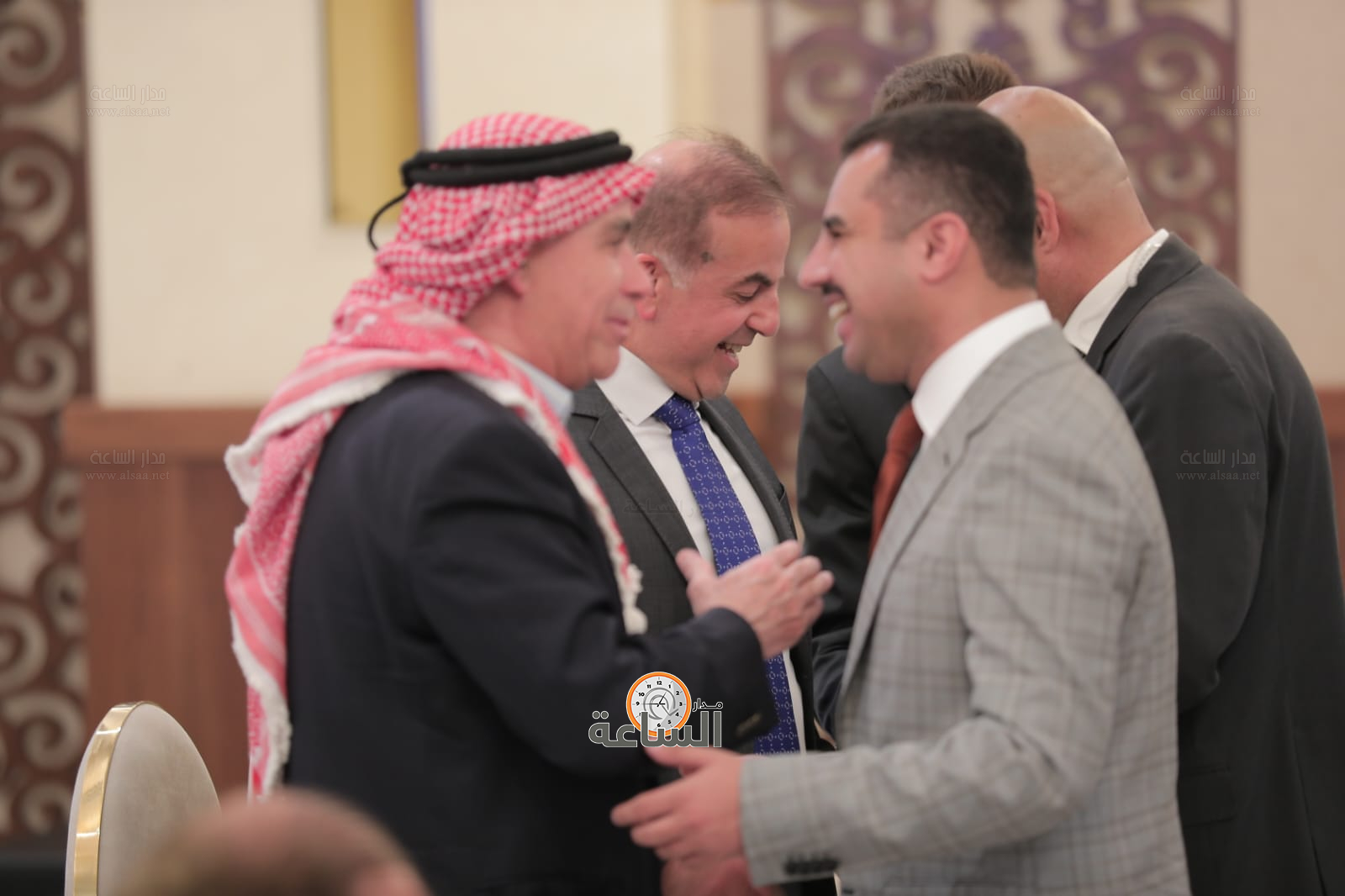 Madar Al-Saa Images 0.8817888260481425