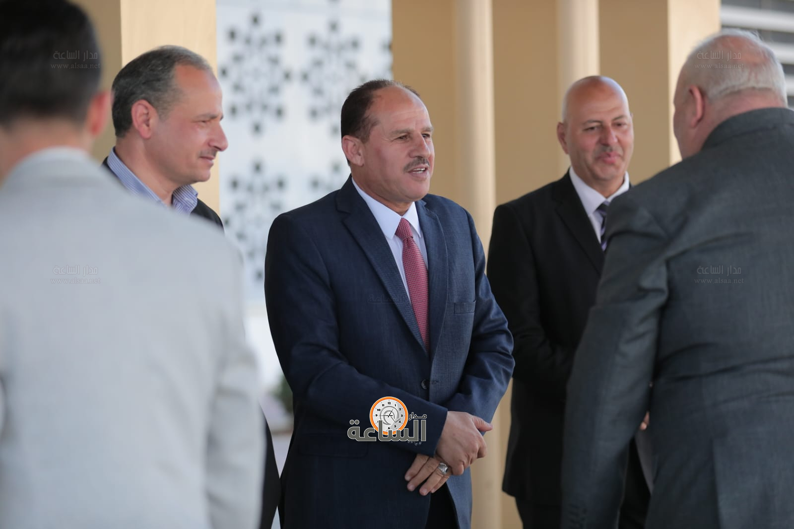 Madar Al-Saa Images 0.7722381389141076