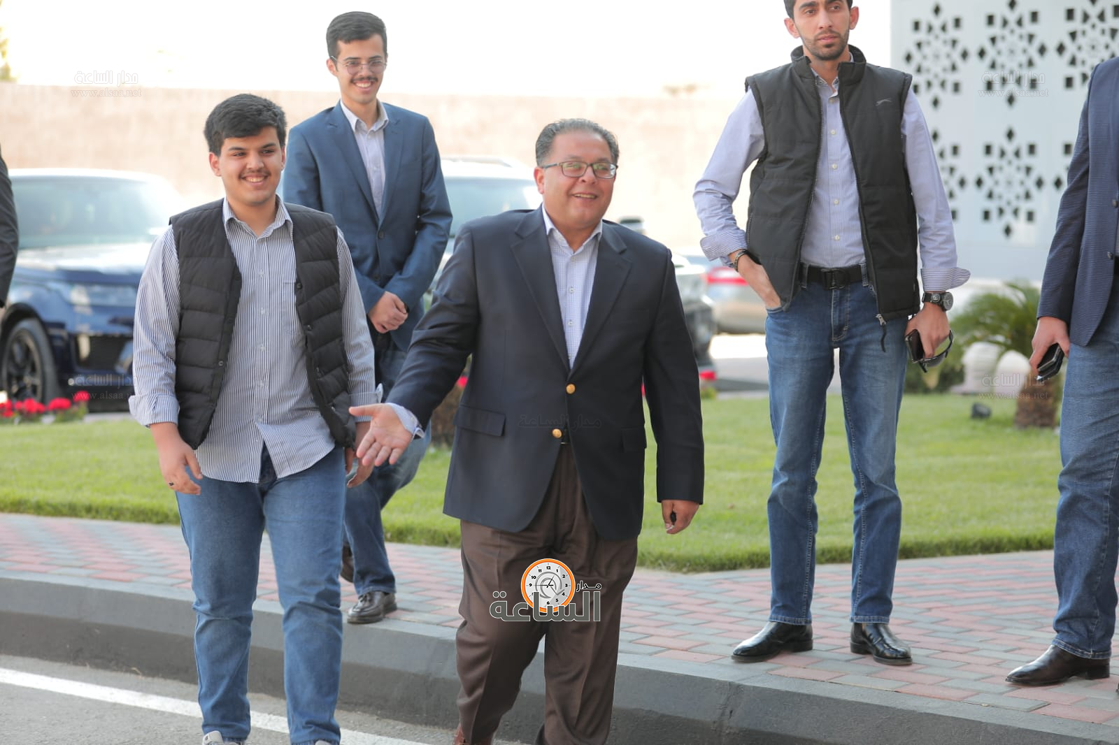 Madar Al-Saa Images 0.9853712960185661