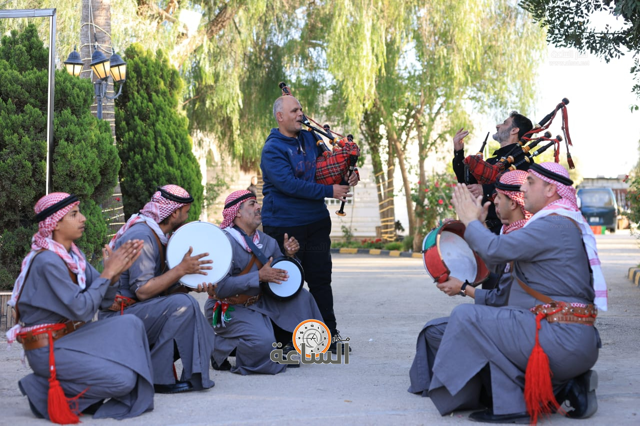 Madar Al-Saa Images 0.4153876575169134