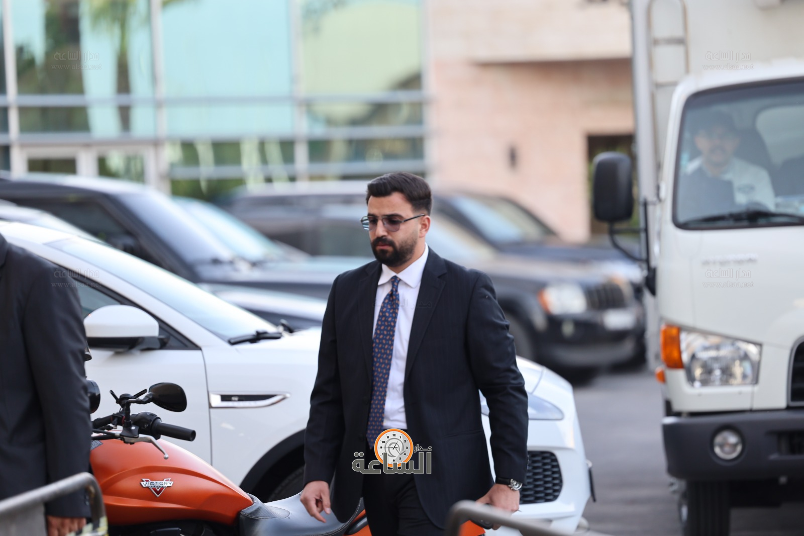 Madar Al-Saa Images 0.8997867690376282