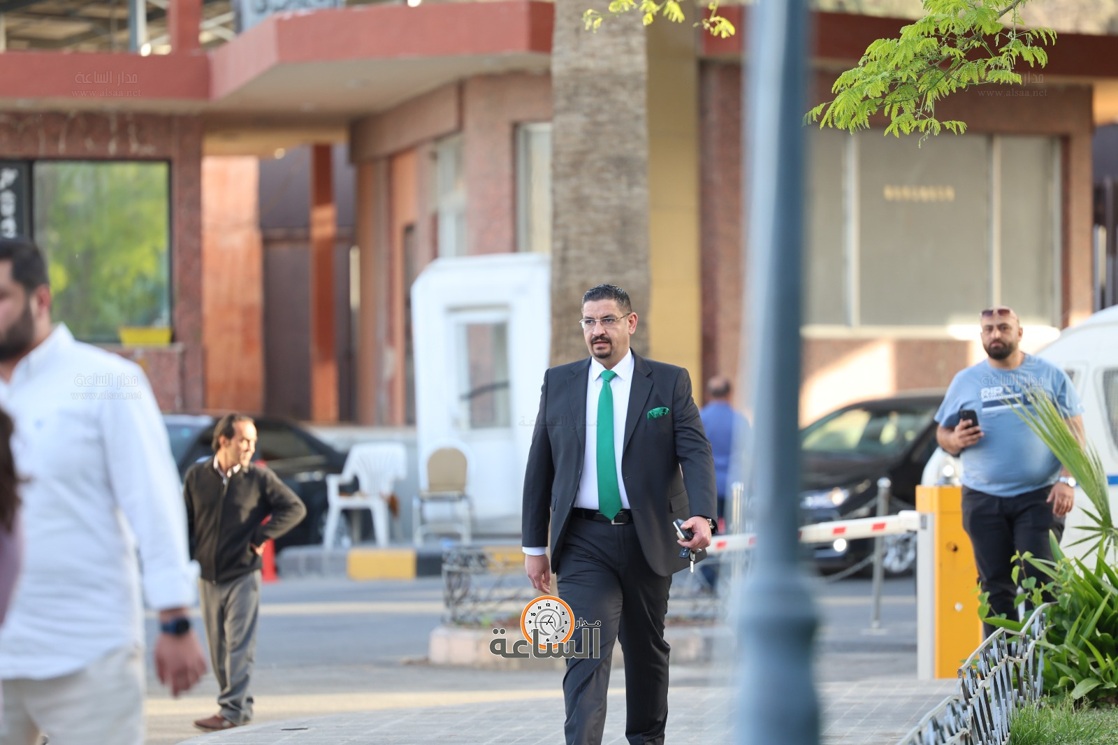 Madar Al-Saa Images 0.24369275131274926