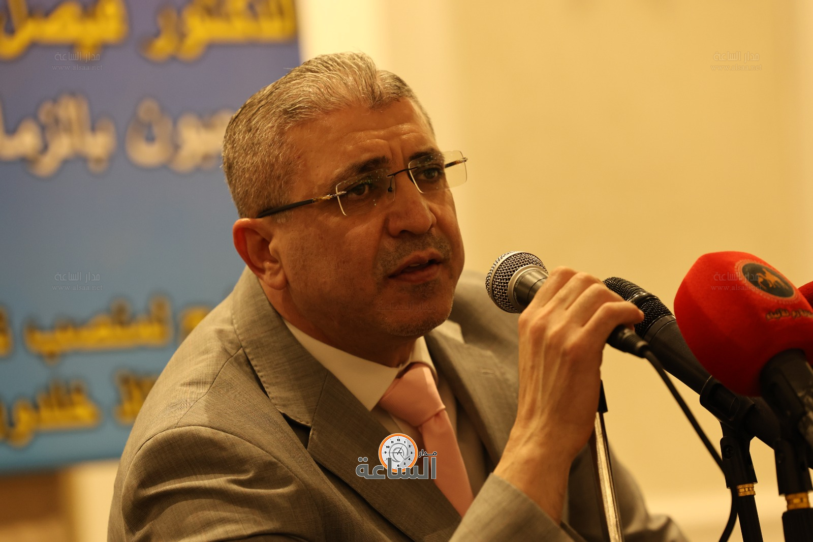 Madar Al-Saa Images 0.46317432454067187