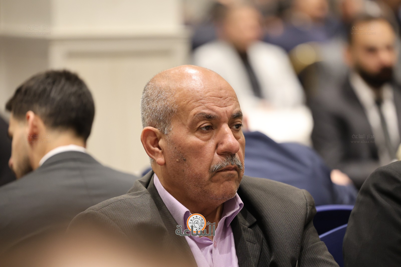 Madar Al-Saa Images 0.8799040617176368