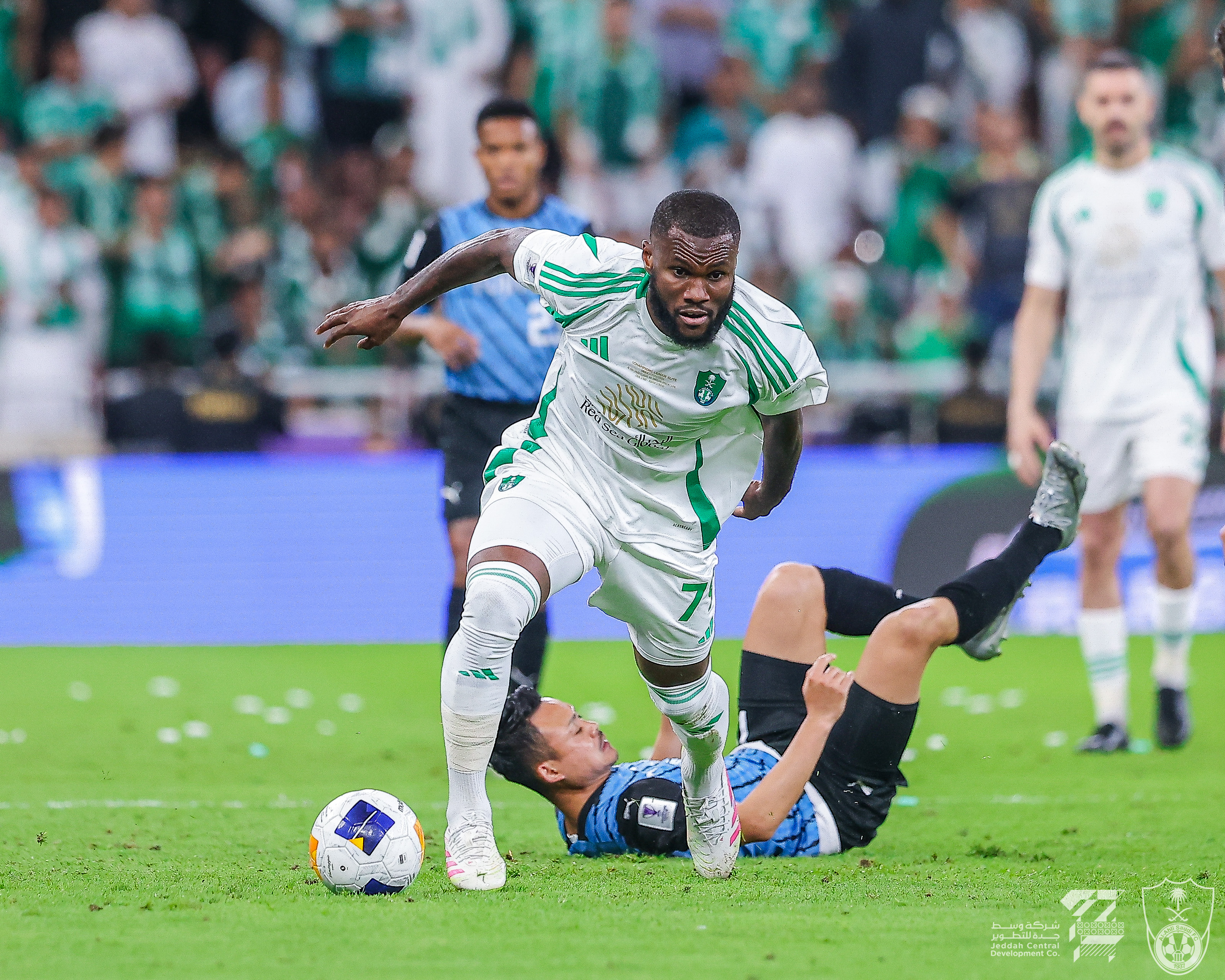 Madar Al-Saa Images 0.4732370197589528