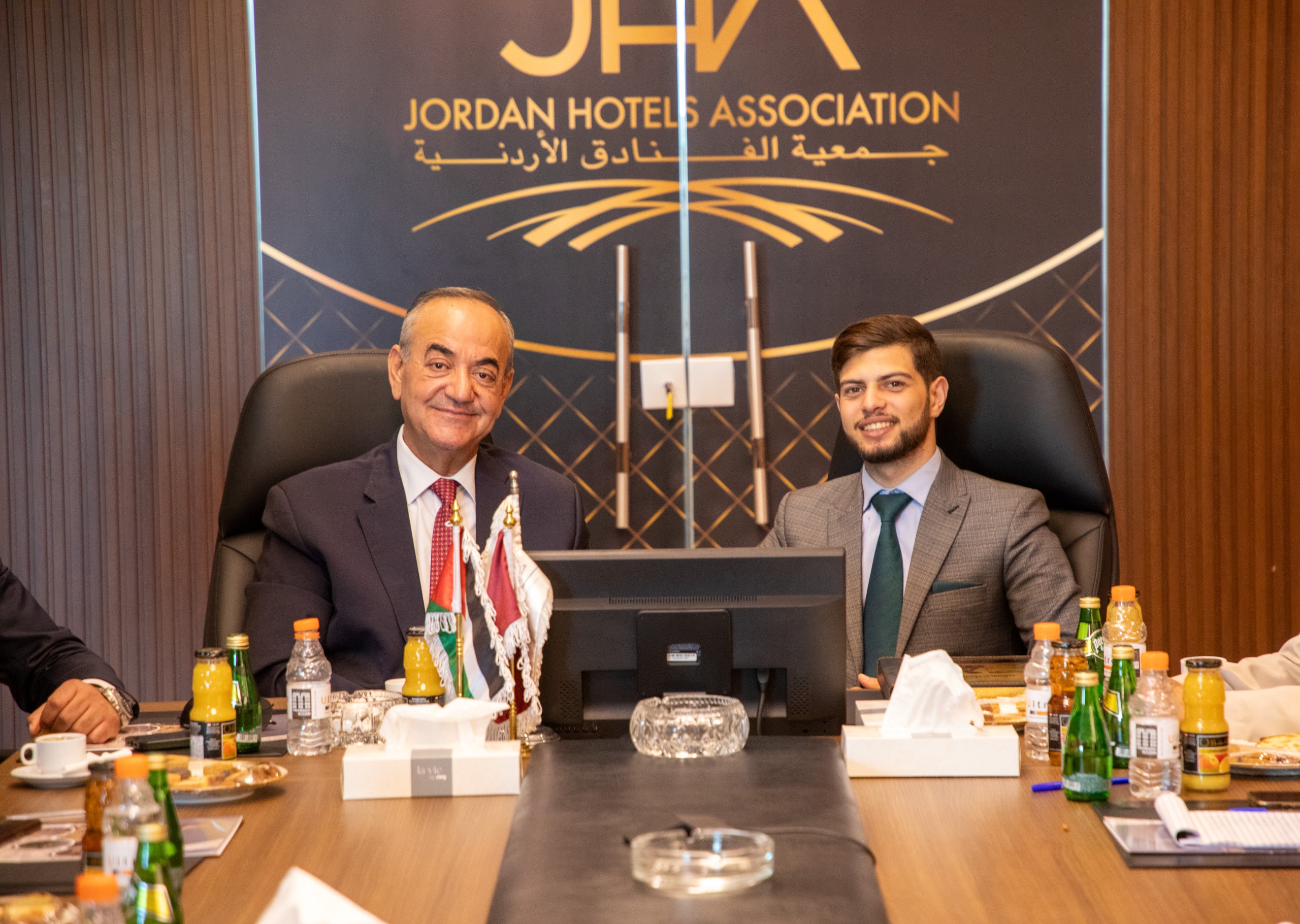 Madar Al-Saa Images 0.6798263283818673