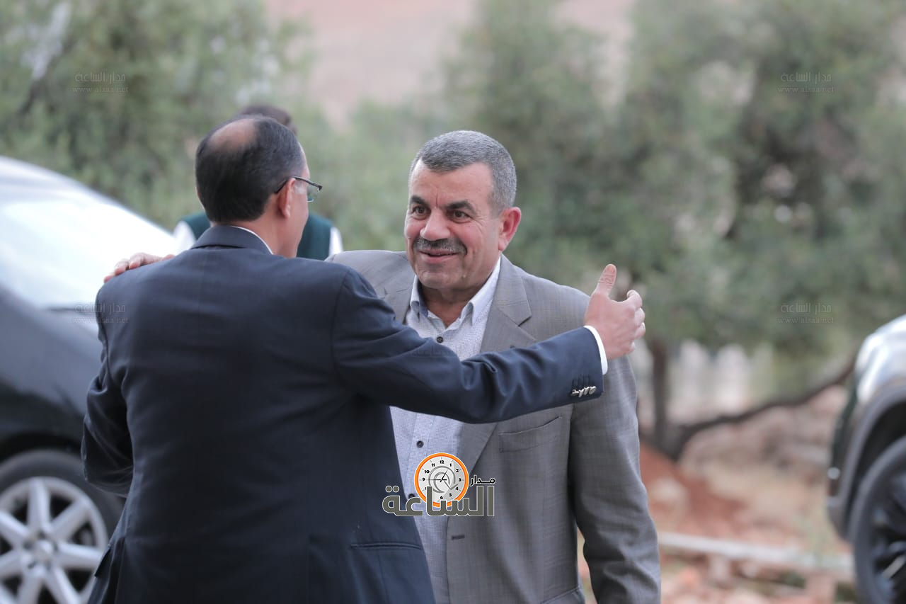 Madar Al-Saa Images 0.11693126387938846