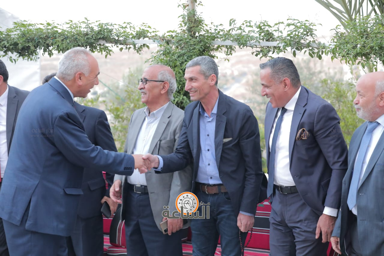 Madar Al-Saa Images 0.4344625389313209