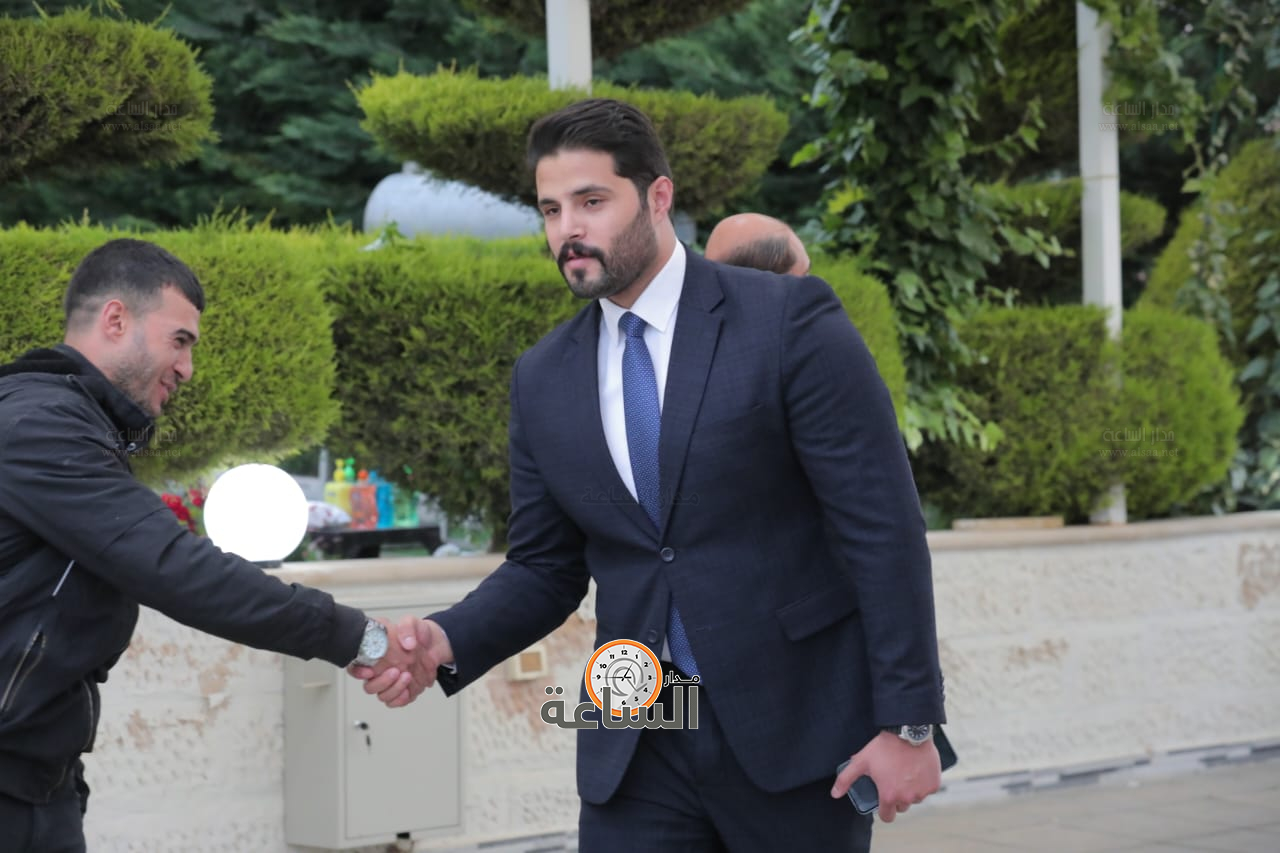 Madar Al-Saa Images 0.3591518376814773