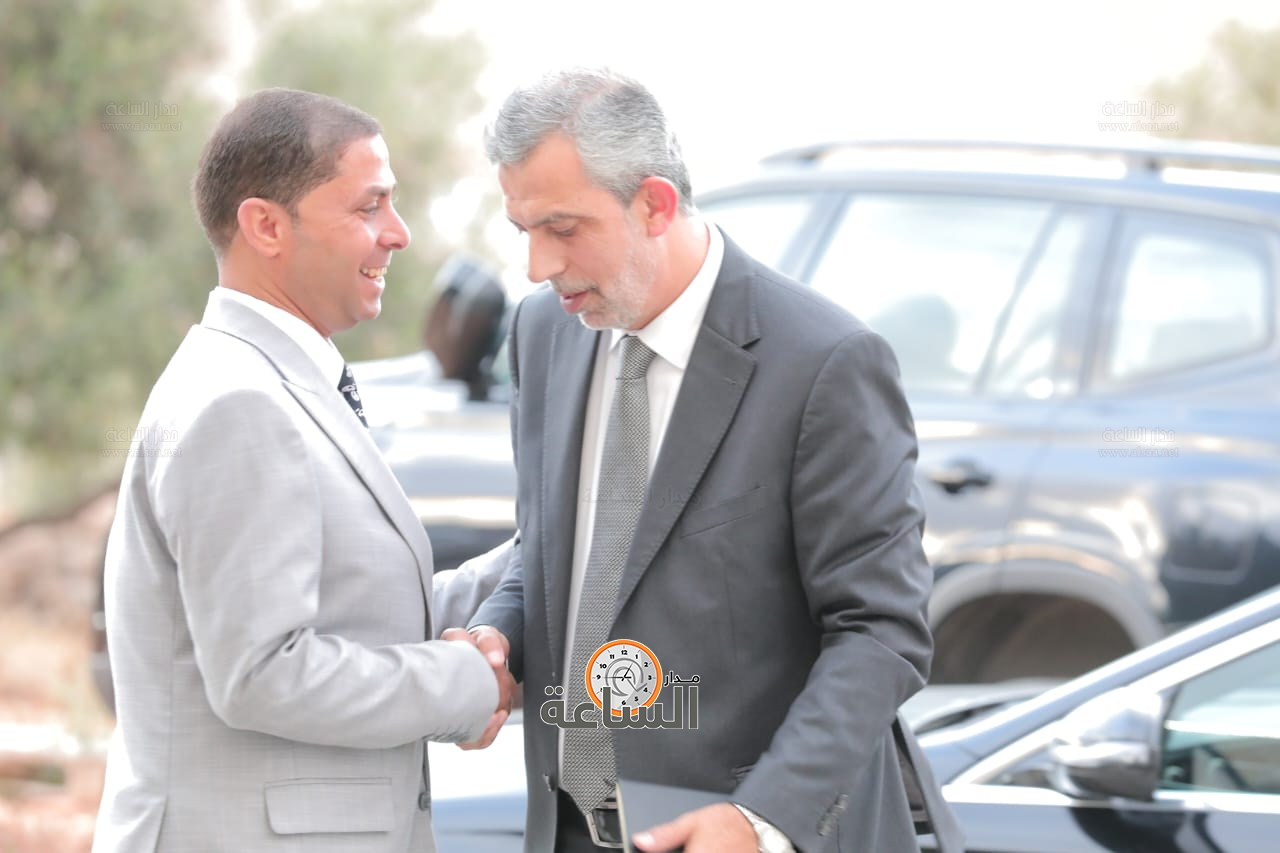 Madar Al-Saa Images 0.355943130102207