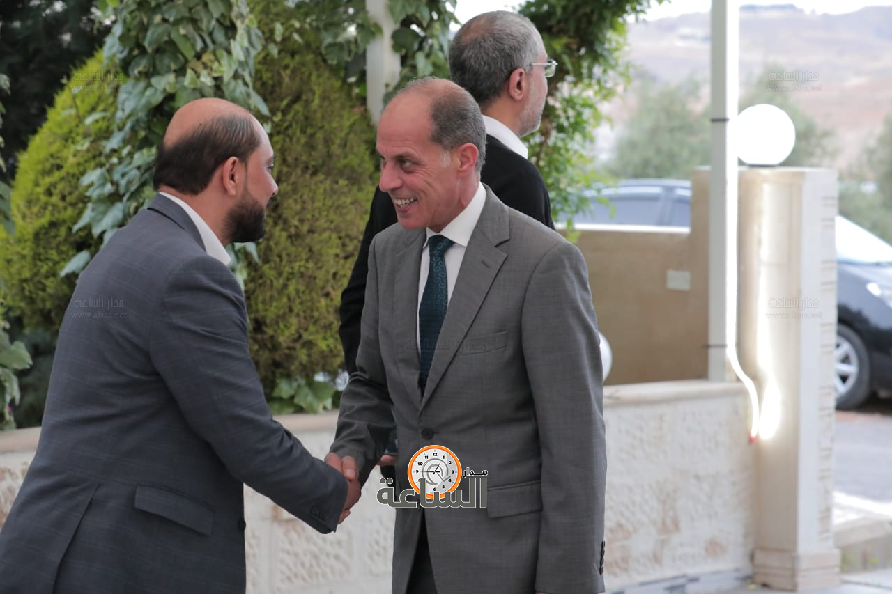 Madar Al-Saa Images 0.21017598536042315