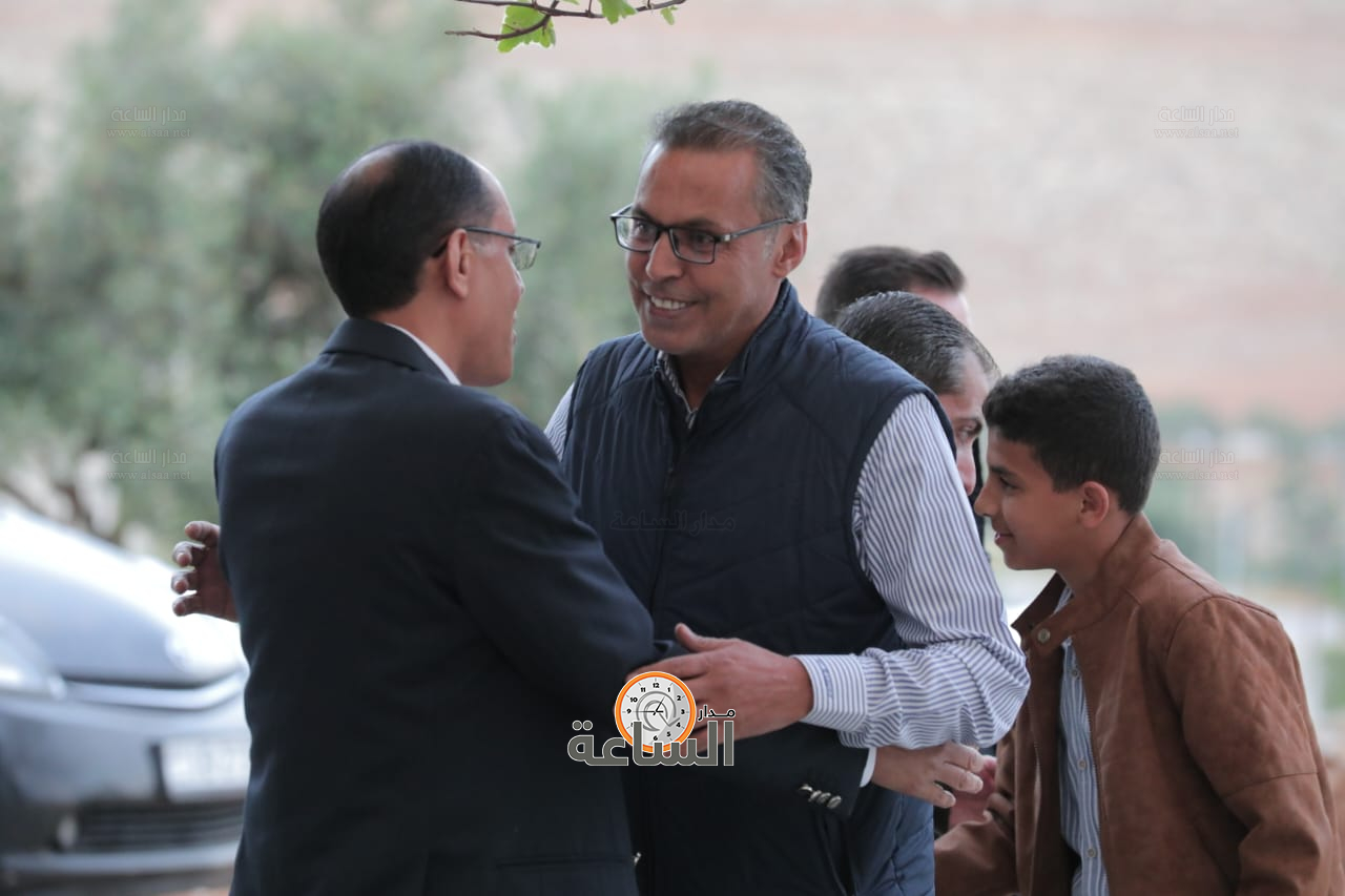 Madar Al-Saa Images 0.7490566590149782