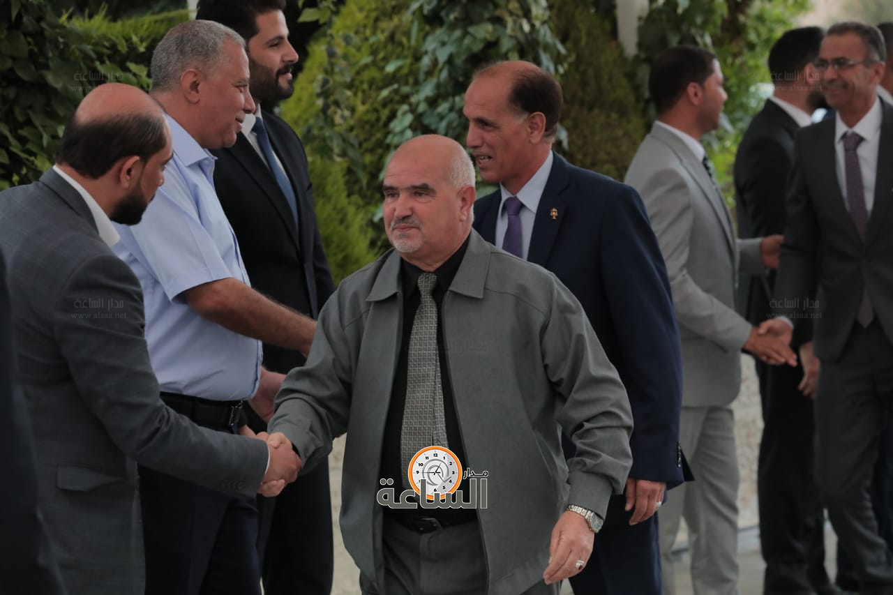 Madar Al-Saa Images 0.8789334733724234