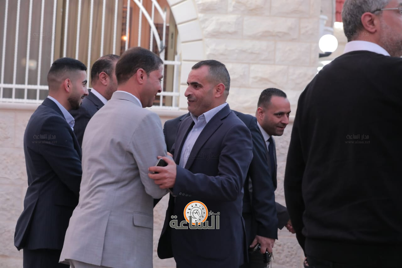 Madar Al-Saa Images 0.6259789389014775