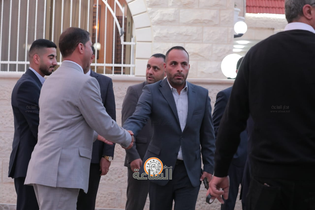 Madar Al-Saa Images 0.44057480788449