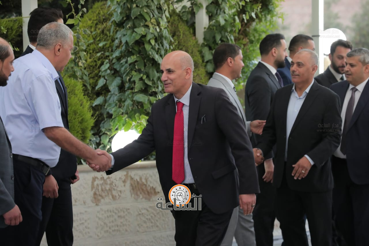 Madar Al-Saa Images 0.5141001032851636