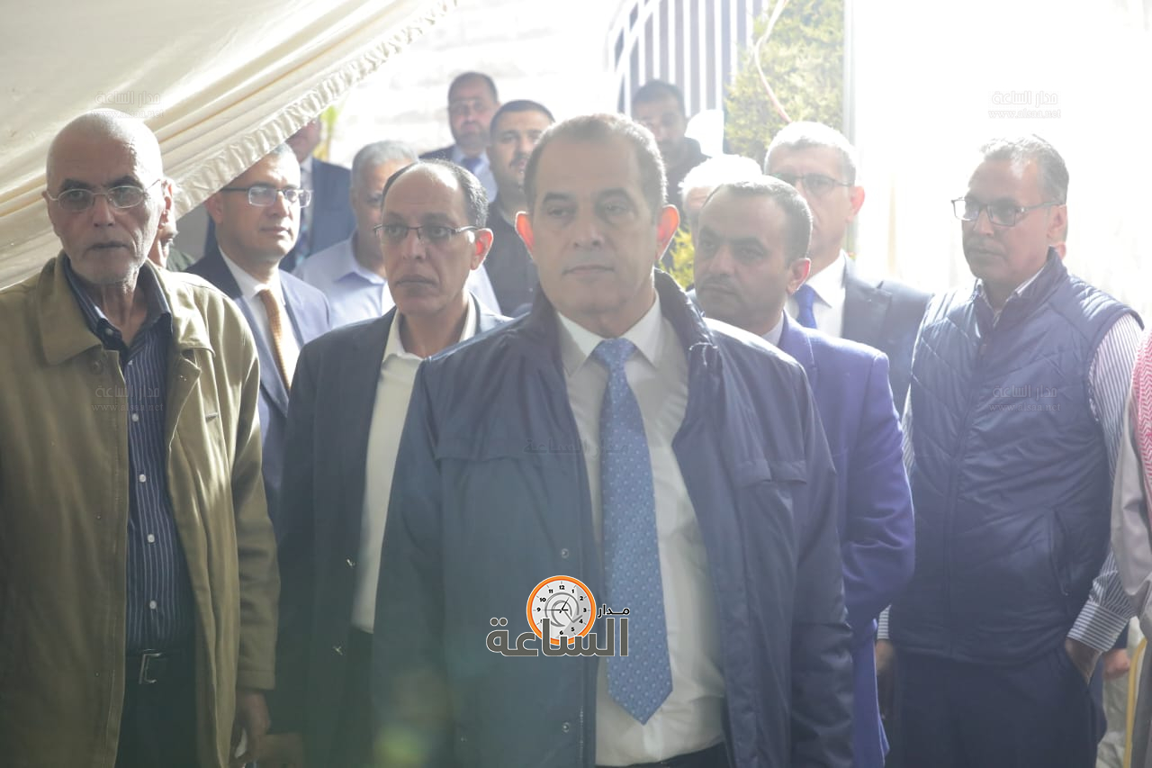 Madar Al-Saa Images 0.4691413618809901