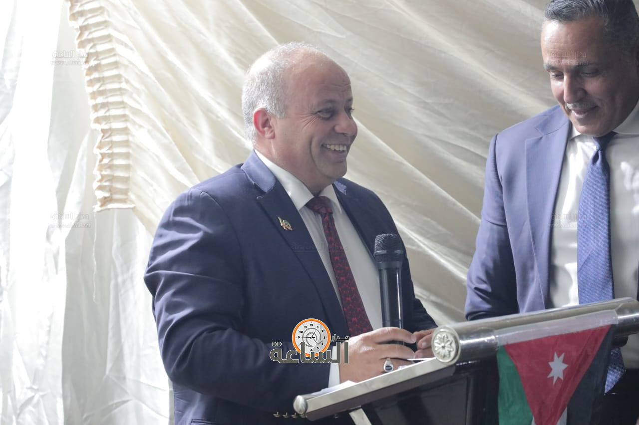 Madar Al-Saa Images 0.3700871078308424