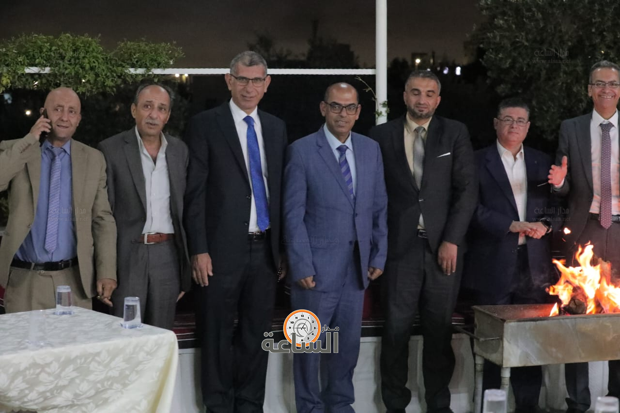 Madar Al-Saa Images 0.48017340007945375