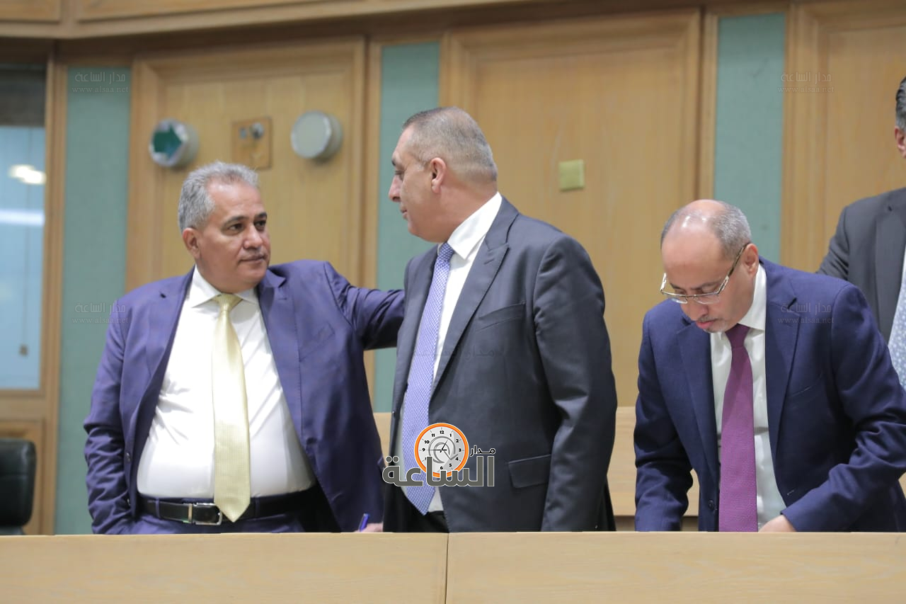 Madar Al-Saa Images 0.510106005139386