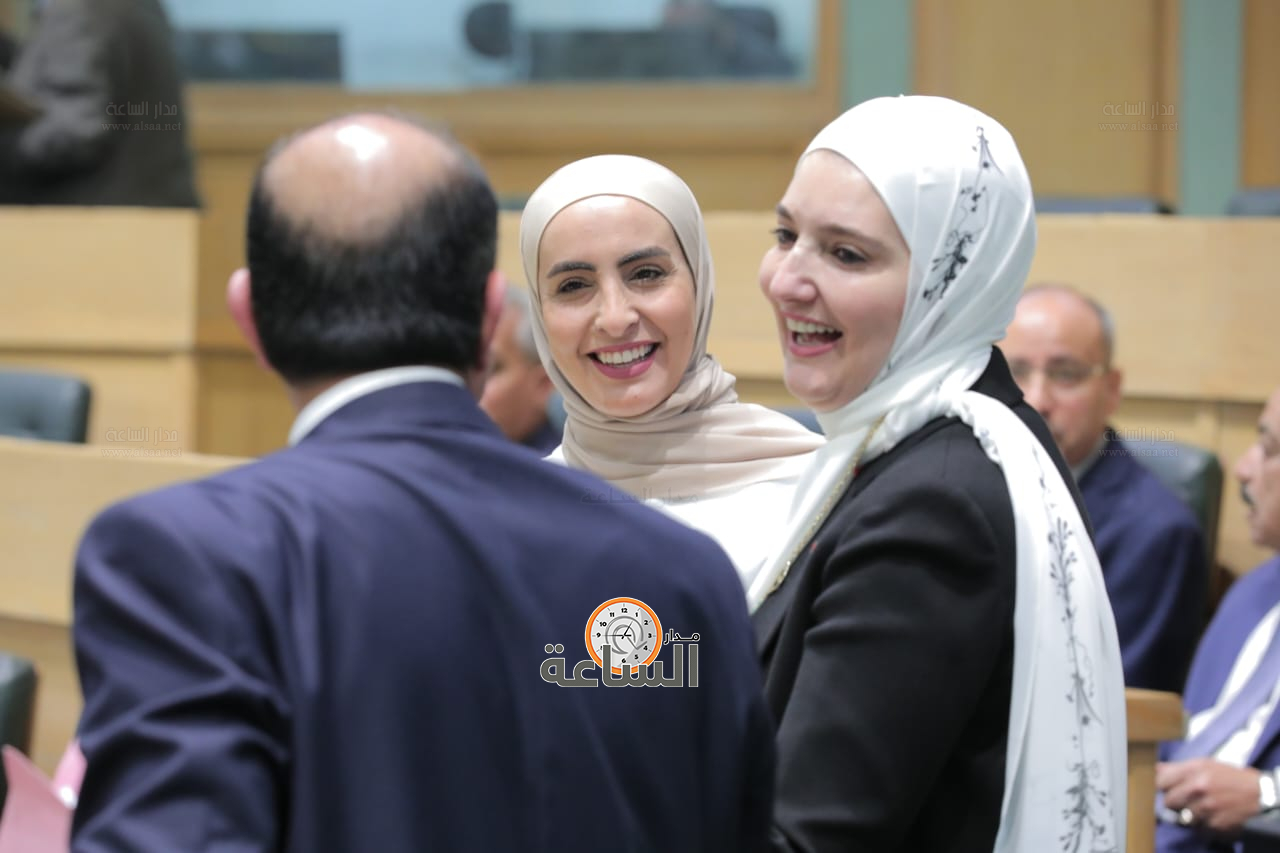 Madar Al-Saa Images 0.43781759426686595